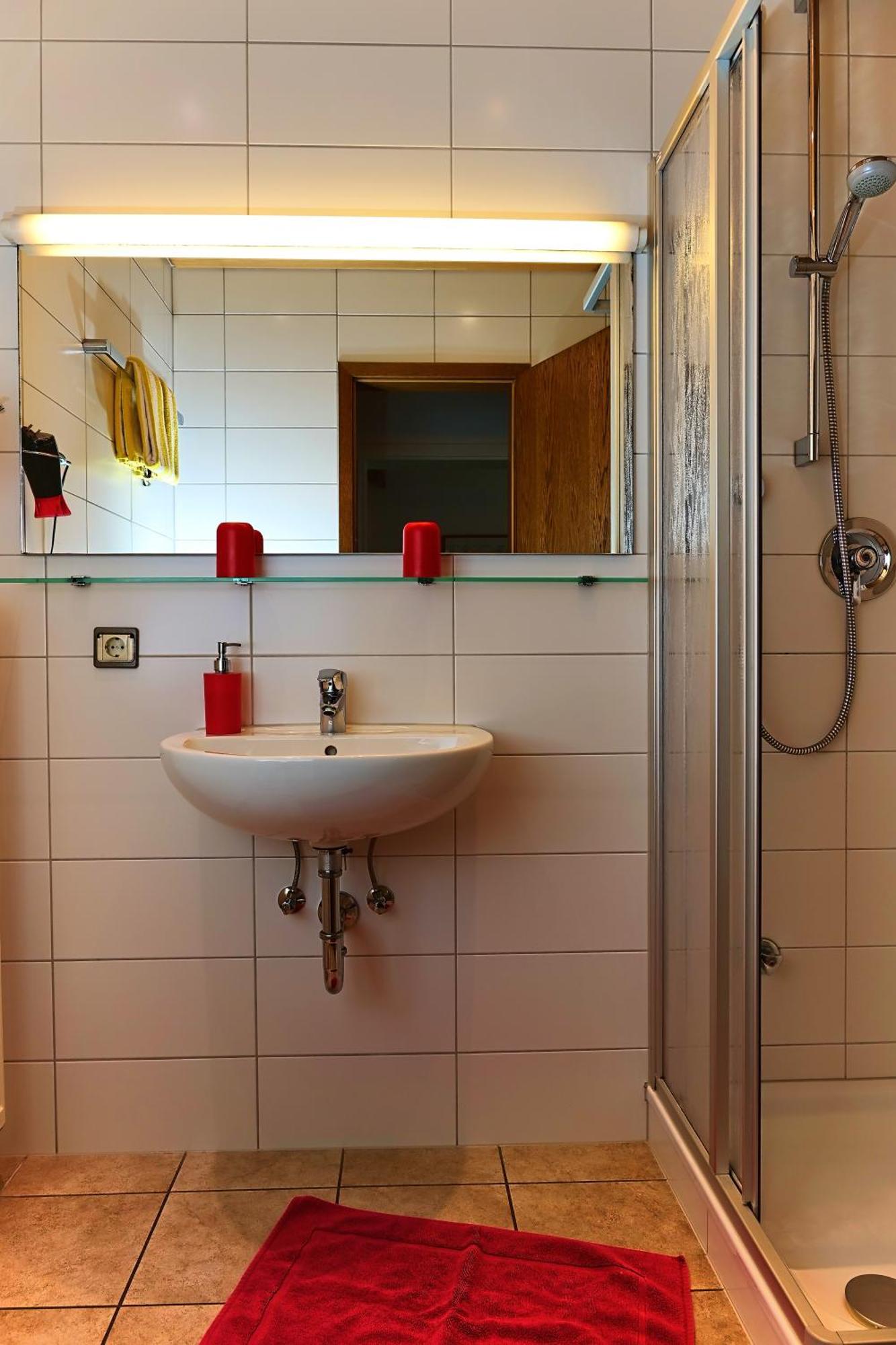 Kirrweiler  Hotel Garni Sebastian מראה חיצוני תמונה