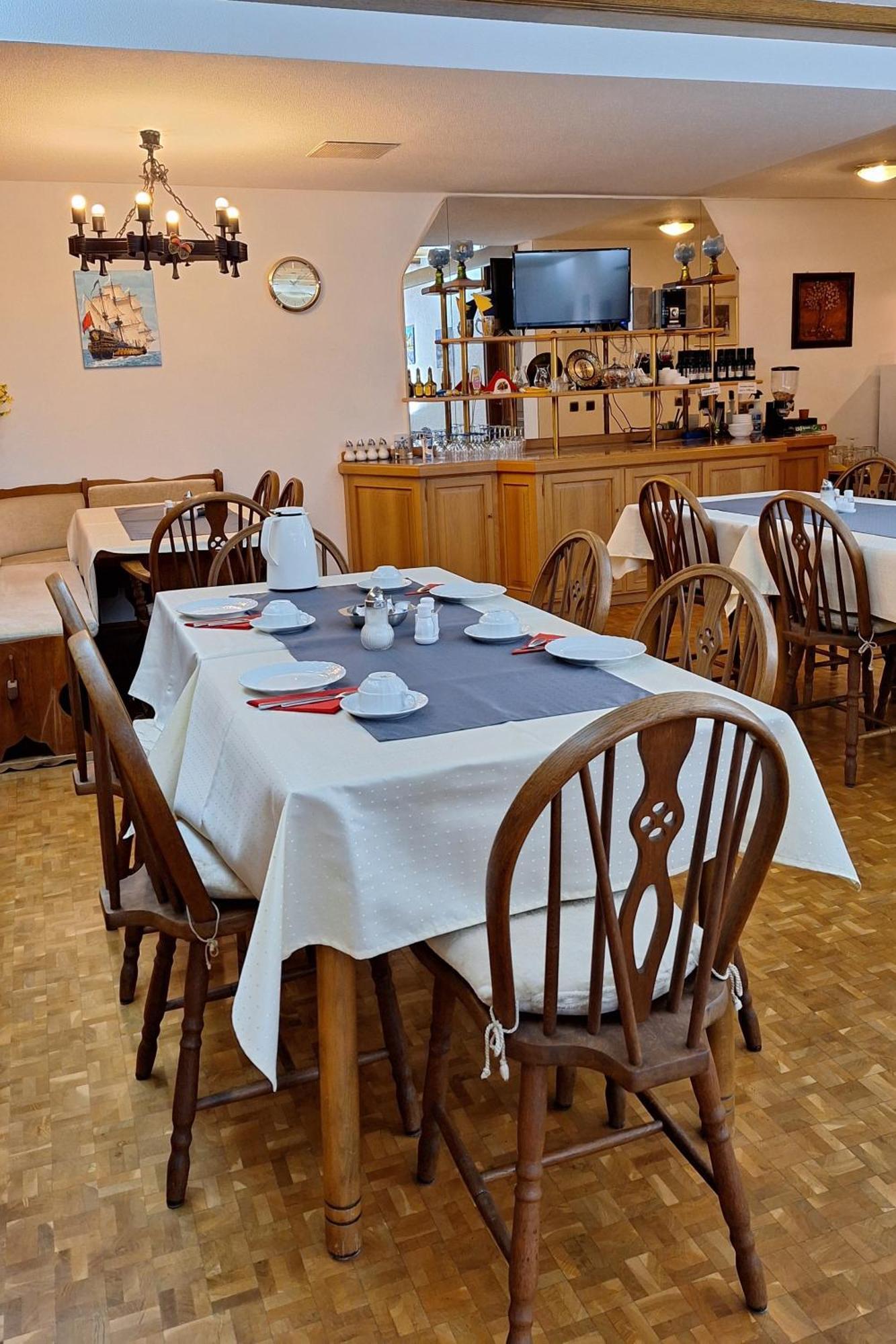 Kirrweiler  Hotel Garni Sebastian מראה חיצוני תמונה