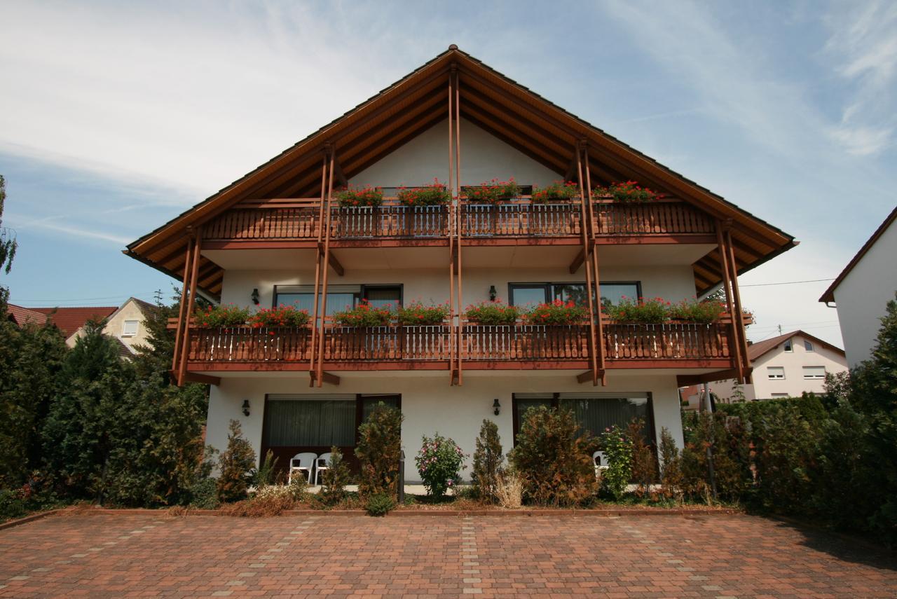 Kirrweiler  Hotel Garni Sebastian מראה חיצוני תמונה